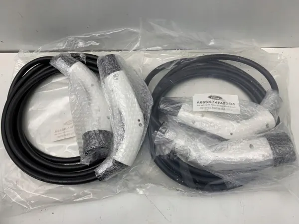 Câble de charge Ford Kuga III PHEV OEM A66SX-14F423-DA image 2