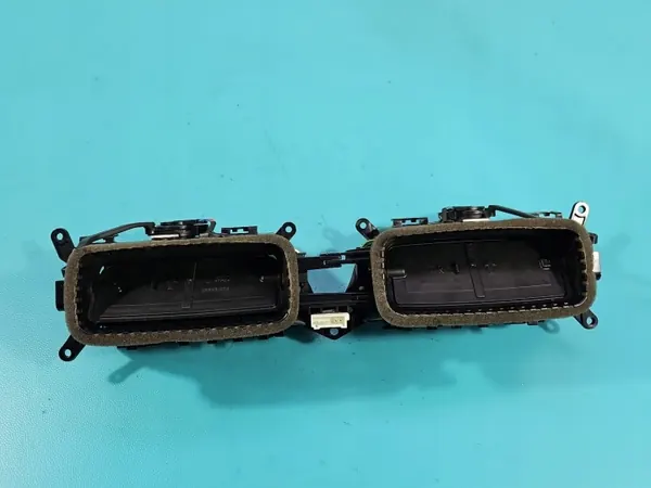 Grelha de ventilação central OEM 9329579 BMW G30 2017-2024 image 7