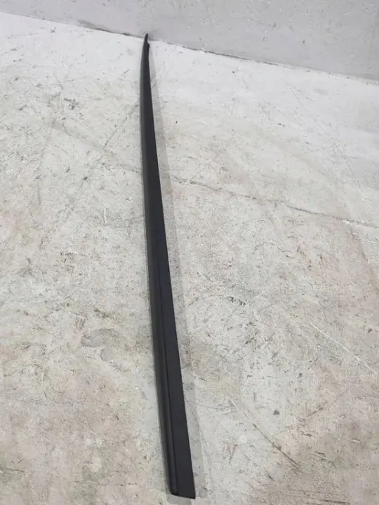 Porsche Cayenne Frontscheibe rechte Leiste OEM 9Y3854328 image 3