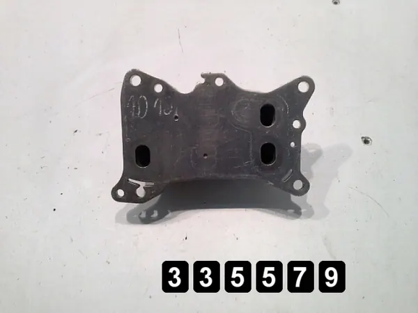 Arrefecedor de óleo Mercedes OEM AM-335579 - Usado image 3