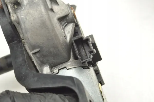 Mercedes W169 W245 achterruitenwissermotor OEM A1698201440 image 7