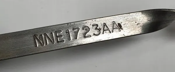Jaguar Oljesticka OEM NNE1723AA för XK8 4.0 V8 image 3