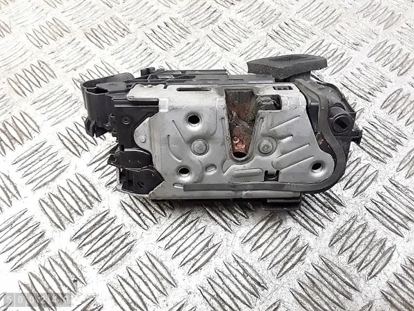 Höger Framdörrlås VW Caddy V 5TB837016E image 2