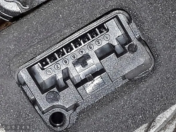 Höger Framdörrlås VW Caddy V 5TB837016E image 7