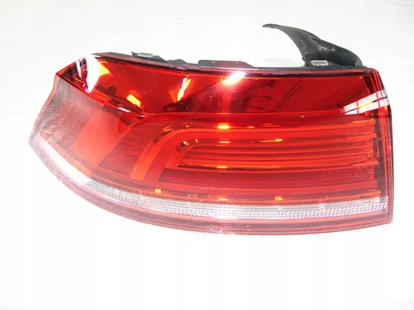 Luz de Carrocería Izquierda Passat B8 Sedan 3G5945095A image 2