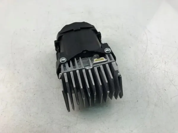 Feu arrière halogène VW T-Roc OEM 90134505 image 5