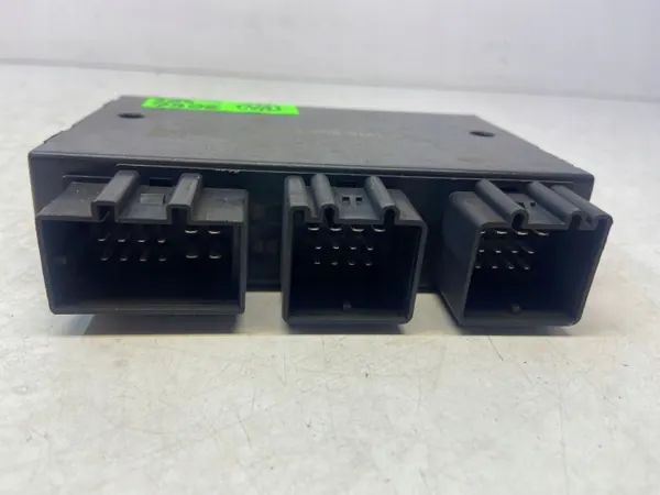 Mercedes W204 trekhaakmodule OEM A2049007905 image 4
