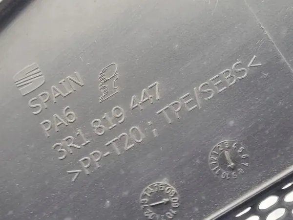 SEAT EXEO etupyyhkijänvarsi OEM 3R1819447 - Käytetty image 3