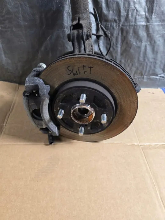 Suzuki Swift Mk8 Amortecedor Dianteiro Esquerdo MacPherson OEM 78657564 image 3