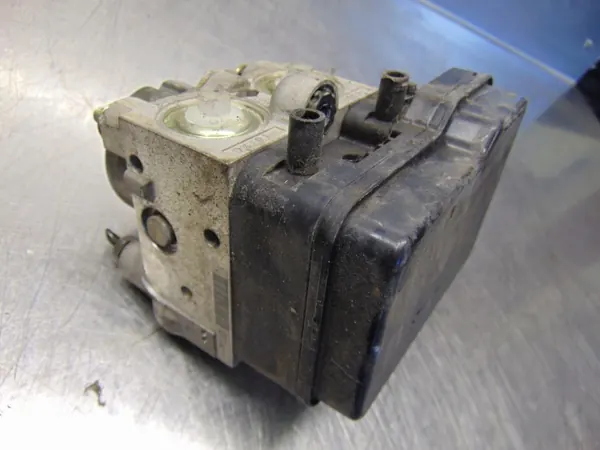 Mitsubishi ABS-pumppu OEM MR527254 Pajero Pinin 1.8 image 4
