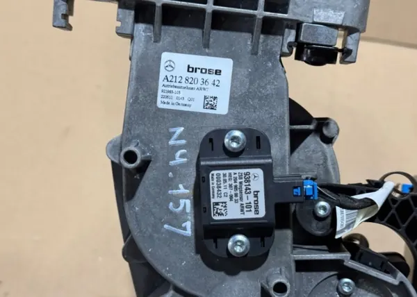 Amortisseur de coffre Mercedes-Benz OEM A2128203642 image 3