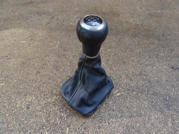 AUDI Q3 8U Växelspak och Manschett Set 8P0863279A image 2