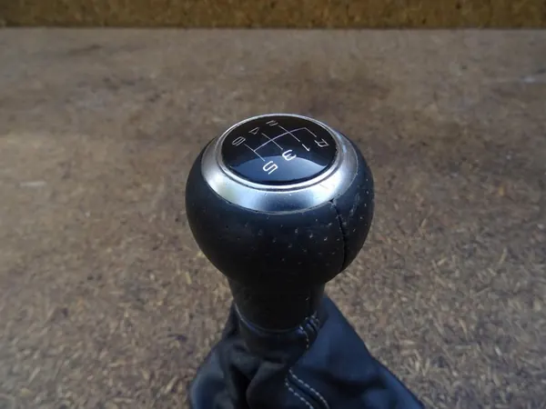 AUDI Q3 8U Växelspak och Manschett Set 8P0863279A image 4