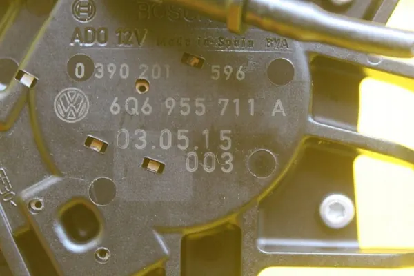 Heckwischermotor VW Polo IV 6Q6955711A image 2