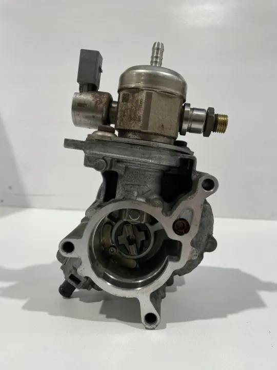 Polttoainepumppu OEM 06H127025N Audi Skoda Seat image 2