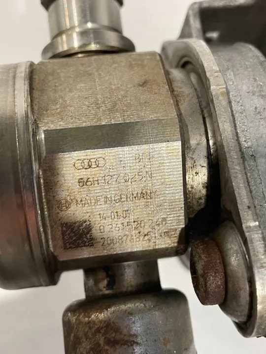 Polttoainepumppu OEM 06H127025N Audi Skoda Seat image 4