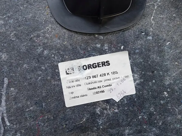 OCTAVIA II 2 Kombi Tampa do Porta-Malas 05R 1z9867428K image 6