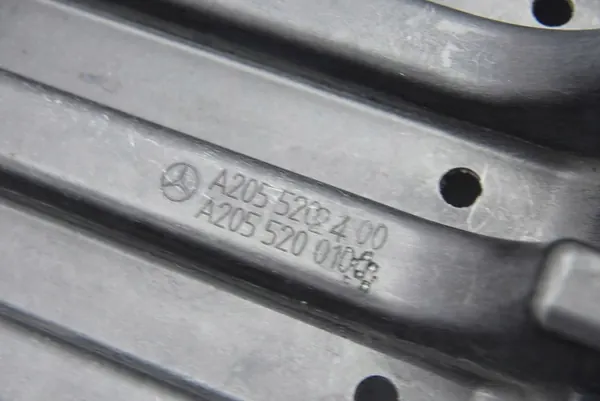 MERCEDES W205 COUPE STÖDPLATTA image 4