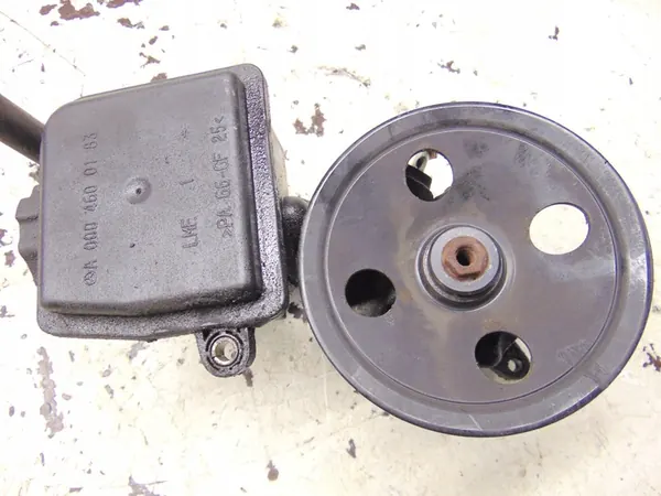 Bomba de direção assistida Mercedes-Benz image 2