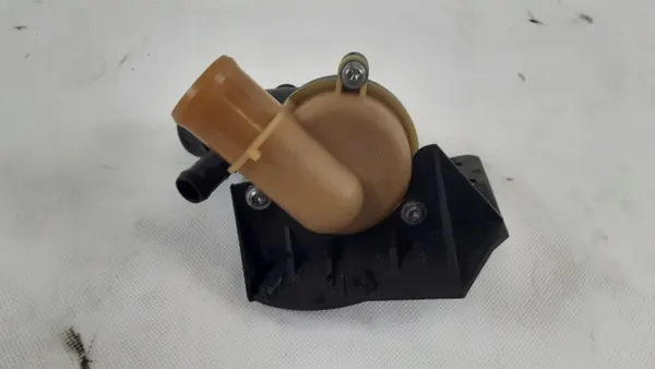 Land Rover HPLA-8575-AB vattenpump - Begagnad OE-del image 5