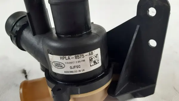 Land Rover HPLA-8575-AB vattenpump - Begagnad OE-del image 6