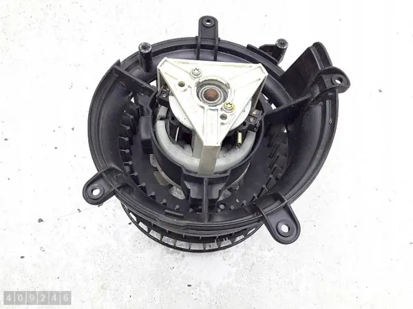 Mercedes värmefläkt OEM AM-409246 Begagnad image 2