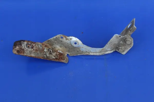 Support de garde-boue gauche OEM 1716203114 Mercedes SLK image 2