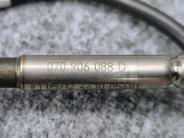 Sensor de temperatura de escape Volkswagen OE image 2