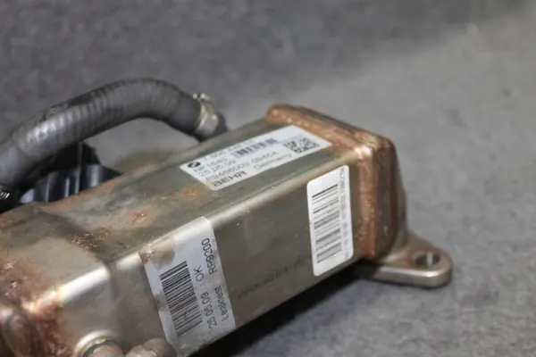 BMW E90 F01 F10 E70 Enfriador EGR 7805446 image 3