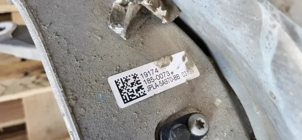 Land Rover takapyörän navan OEM JPLA5A970BB image 3