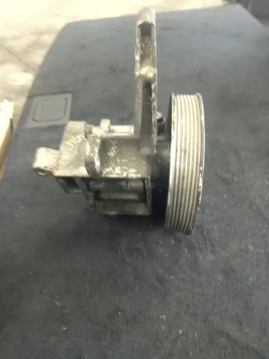 Pompe de direction assistée électrique Audi A6 S6 C5 4B IIQ9351 image 4