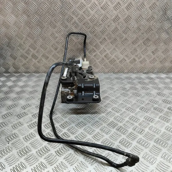 BMW X5 E70 fjädringskompressor 6789938 image 4