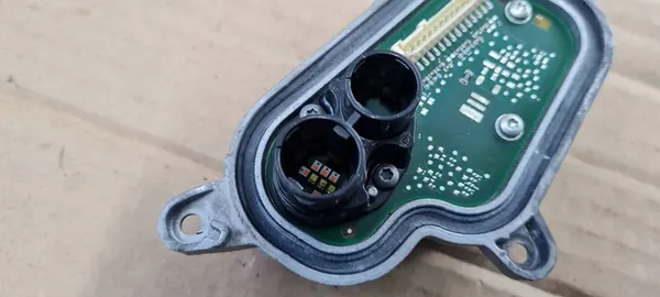 Módulo DRL LED Audi A5 S5 Direito Frontal OEM 8W6998474A image 4