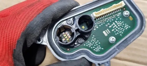 Módulo DRL LED Audi A5 S5 Direito Frontal OEM 8W6998474A image 5