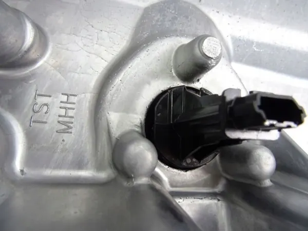 Sensor de cárter OEM 06E907660C para Skoda Karoq 1.6 TDI image 10