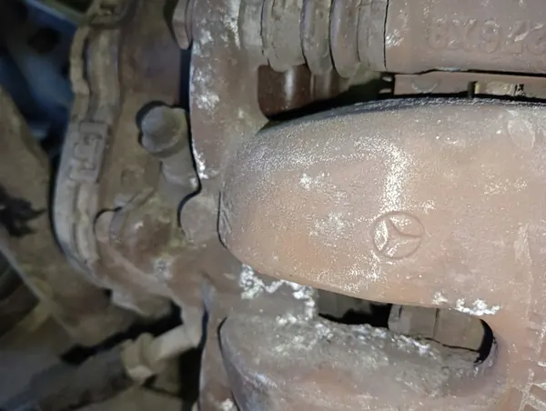 Mercedes Hinterachsträger OEM A2463240307 image 10