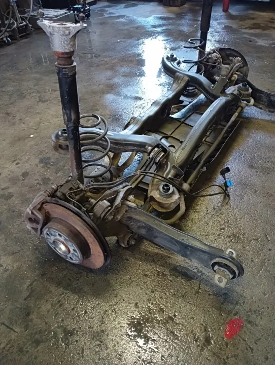 Mercedes Hinterachsträger OEM A2463240307 image 3