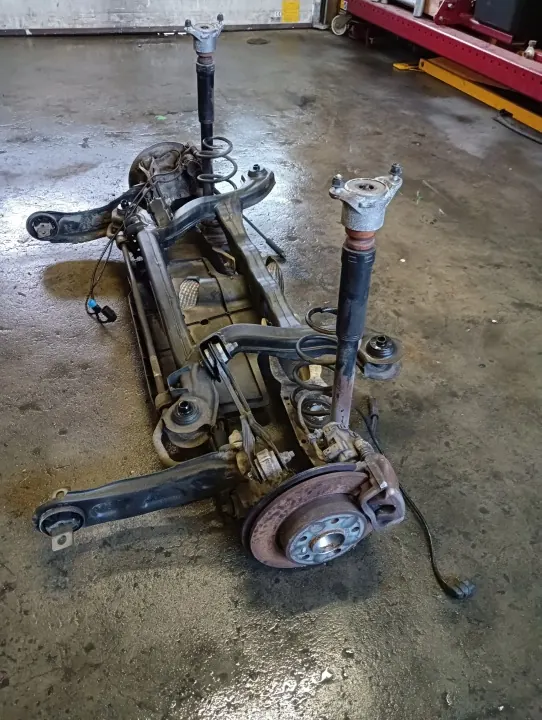 Mercedes Hinterachsträger OEM A2463240307 image 4