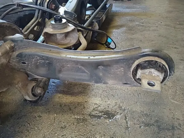 Mercedes Hinterachsträger OEM A2463240307 image 7