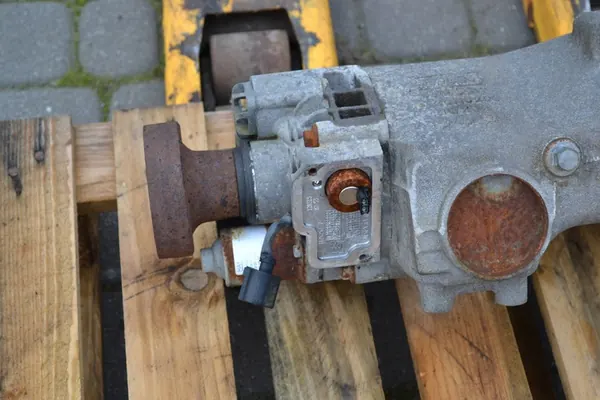 Takadifferentiali XC60 I 2.4 D 6520116290 image 2