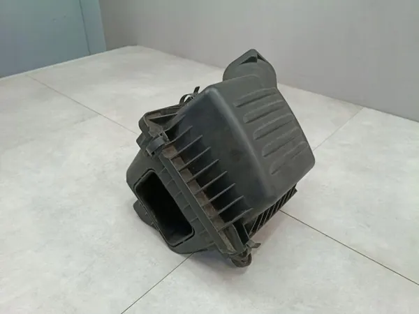 Jeep Luftfilterhus OEM 99061134A - Begagnad image 6