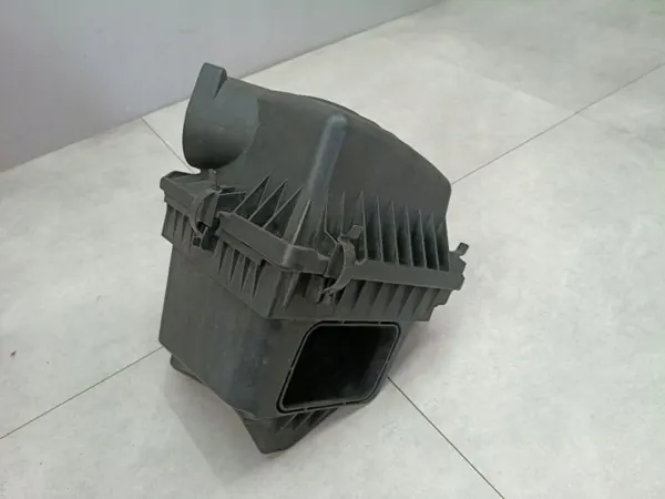 Jeep Luftfilterhus OEM 99061134A - Begagnad image 7