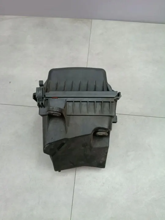 Jeep Luftfilterhus OEM 99061134A - Begagnad image 8