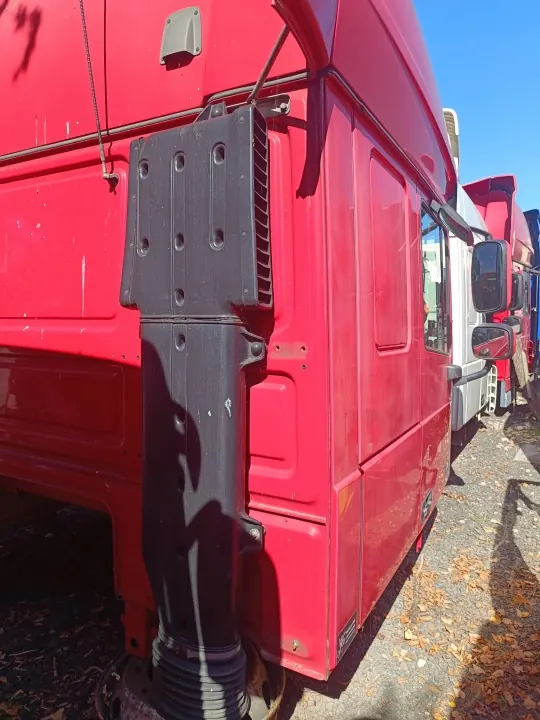 Cabina DAF XF 105 usada - Pieza OEM XF 105 image 2