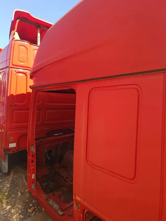 Cabina DAF XF 105 usada - Pieza OEM XF 105 image 4