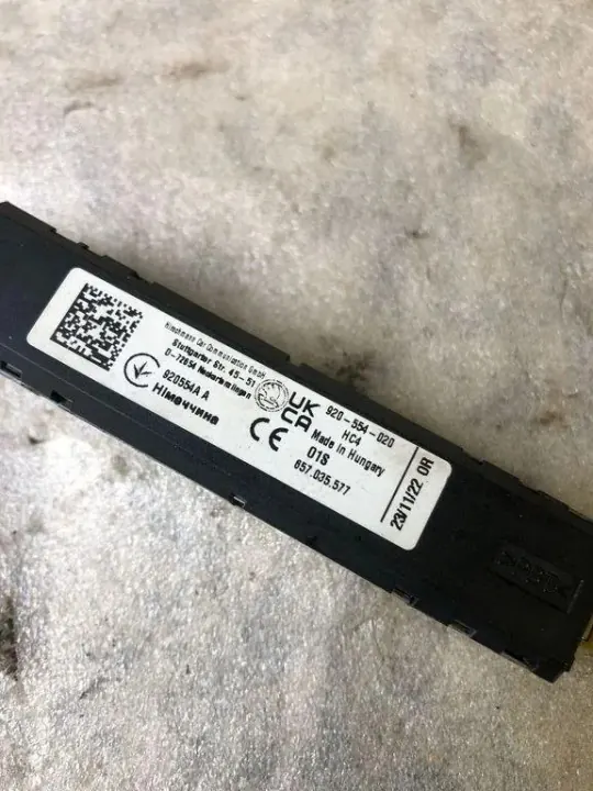 Amplificateur Antenne Skoda OEM 920554020 - Occasion image 3