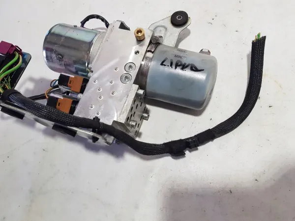 Dakpomp OEM A2078000030 voor Mercedes W207 image 5