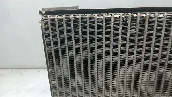 Ilmastointijäähdytin VW Passat B5 FL 2.0TDI 00-05 Sedan image 2