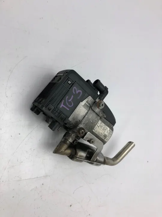 Chauffe-eau Eberspacher Hydronic S3 D4A OEM 81619016203 image 3