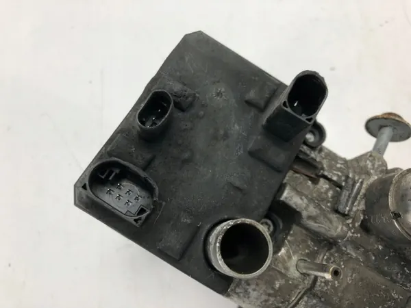 Chauffe-eau Eberspacher Hydronic S3 D4A OEM 81619016203 image 5